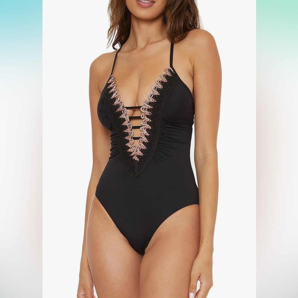 🚘BECCA Black and Pink One Piece Swimsuit with Macramé Detail